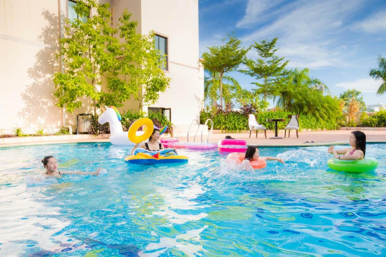 Sanya Yalong Bay Sintra Suites Hotel Exterior photo